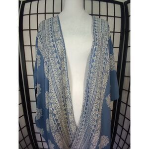 EARTHBOUND TRADING CO. Kimono Blue/White Size Medium